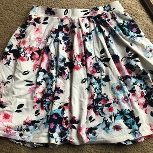 Adrienne Vittadini Skirt